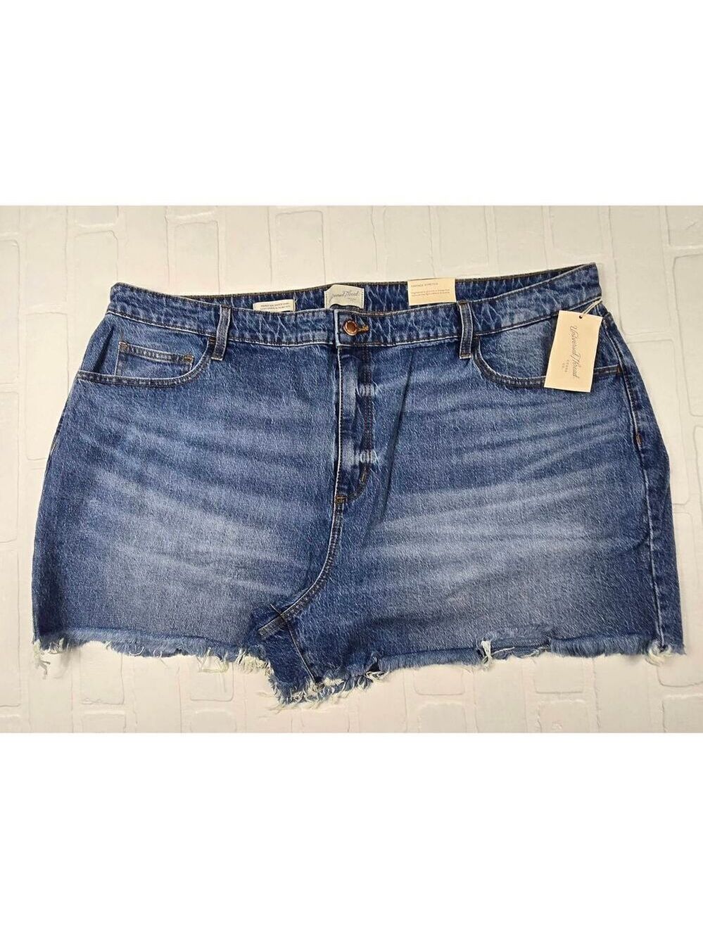 Universal Thread Highest Rise Shorties Cutoff Size 26